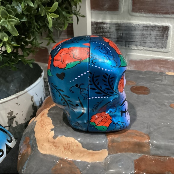 “3/$15 - Halloween Skull Tin Container - Very Gently Used - Picture 5 of 11